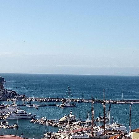 Sweet Liana Un Tuffo Nel Cuore Del Paese Porto Santo Stefano  Exterior foto